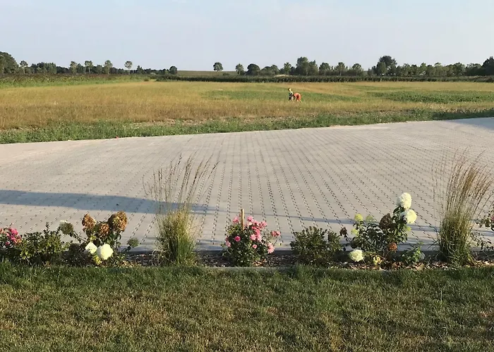 G13 Mit Garten Und Fahrradschuppen By Interhome